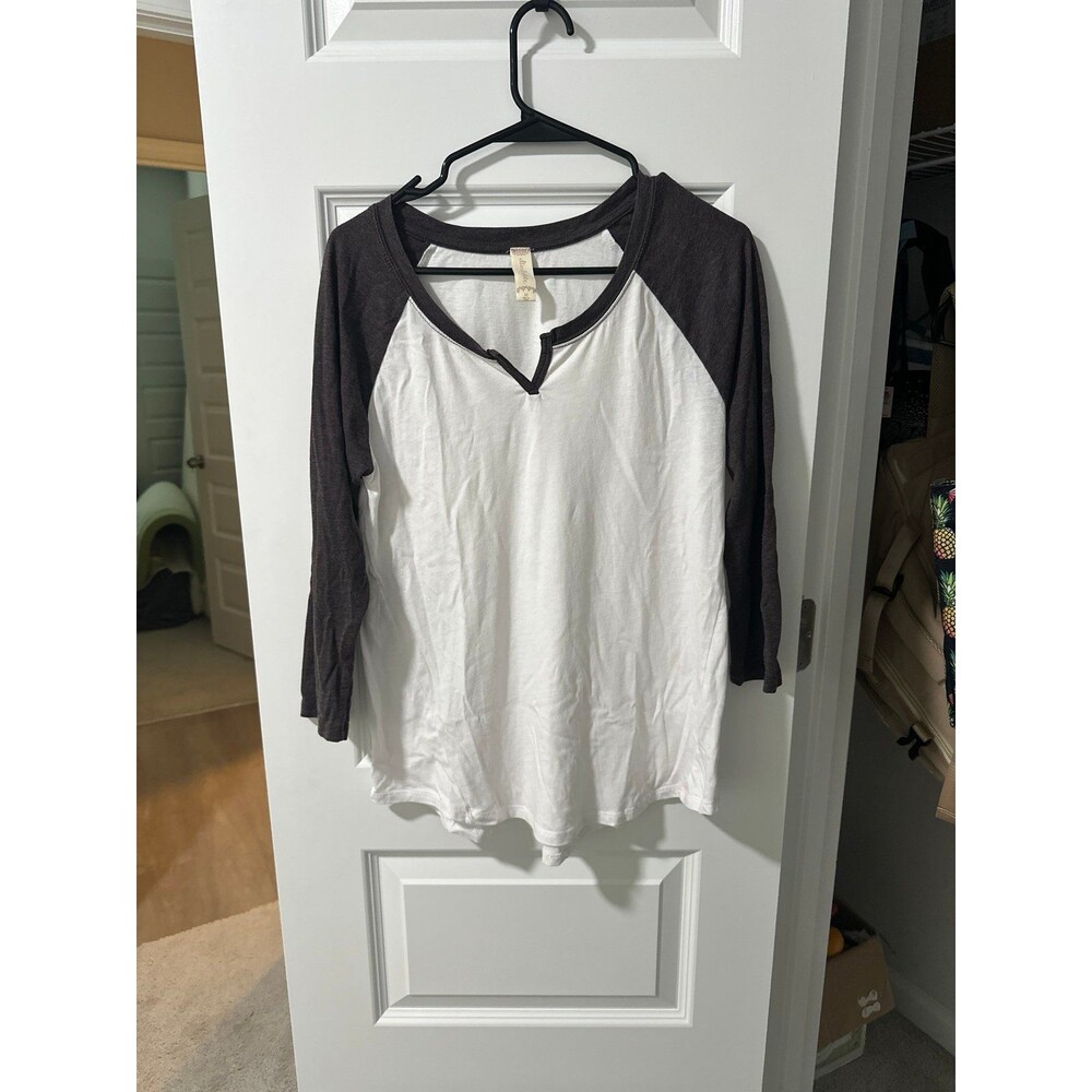 Altar’d State 3/4 Long Sleeve Top